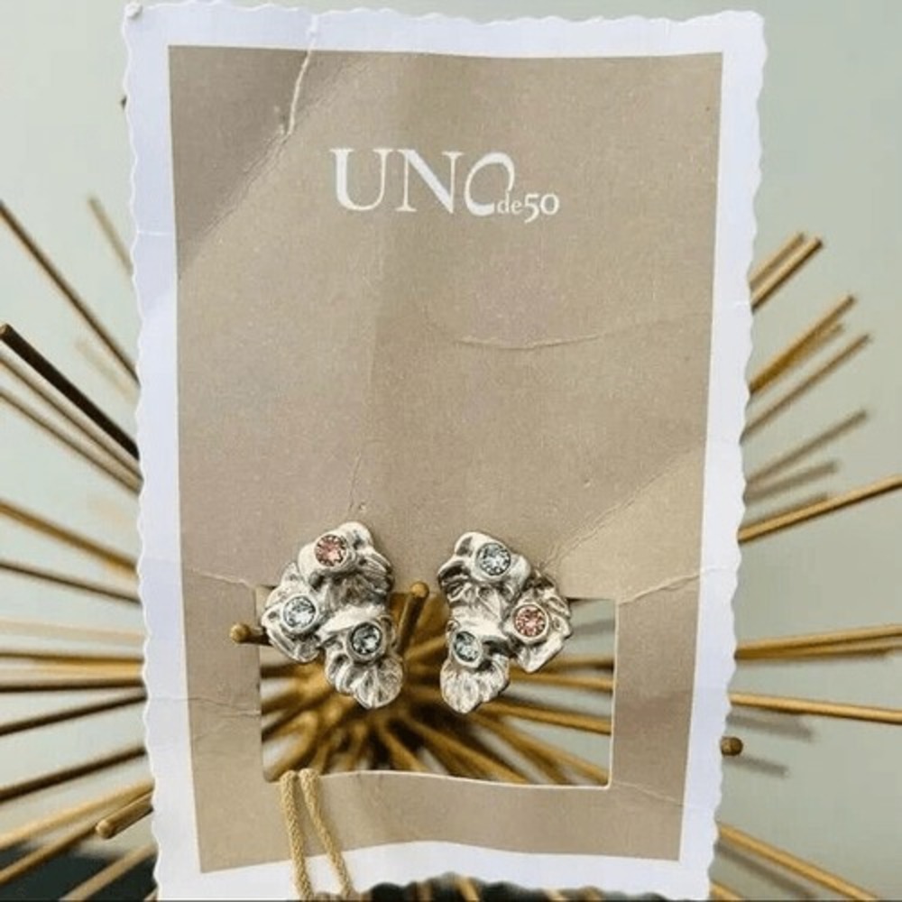 UNO de 50 Wild Bush Bezel Set Crystal Leaf Stud Earrings, Silver/Pink, NWT‎
